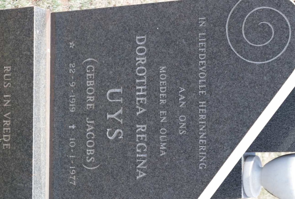 UYS Dorothea Regina nee JACOBS 1919-1977