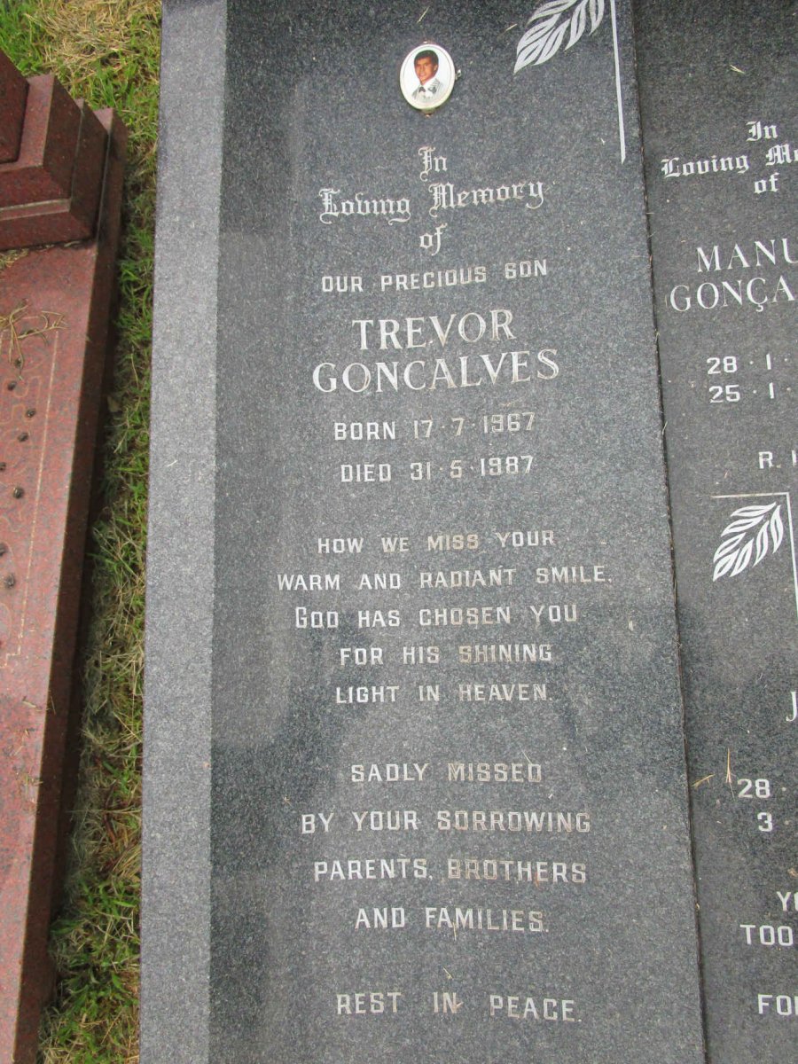 VIEIRA Manuel Goncalves 1918-2009 :: VIEIRA Mary 1922-1994 :: VIEIRA Joe 1950-2002
