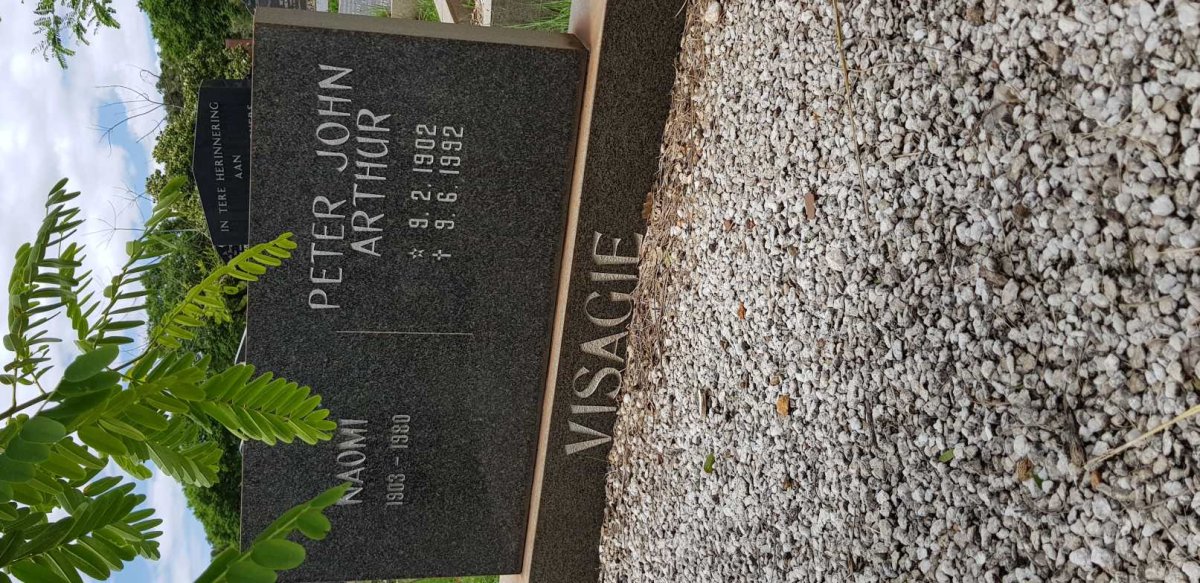 VISAGIE Peter John Arthur 1902-1992 &amp; Naomi 1903-1980