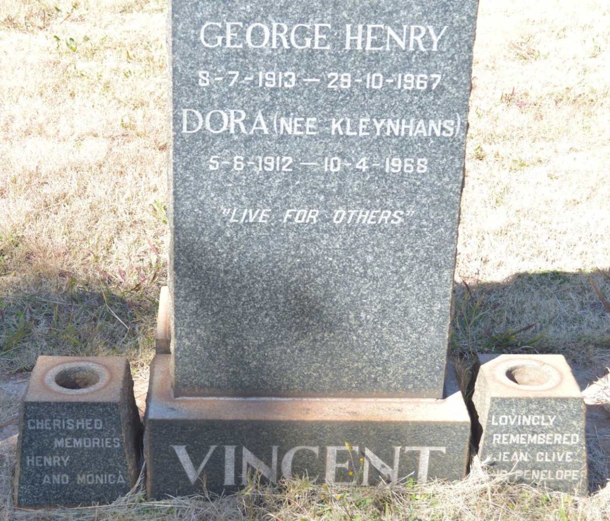 VINCENT George Henry 1913-1967 &amp; Dora KLEYNHANS 1912-1968