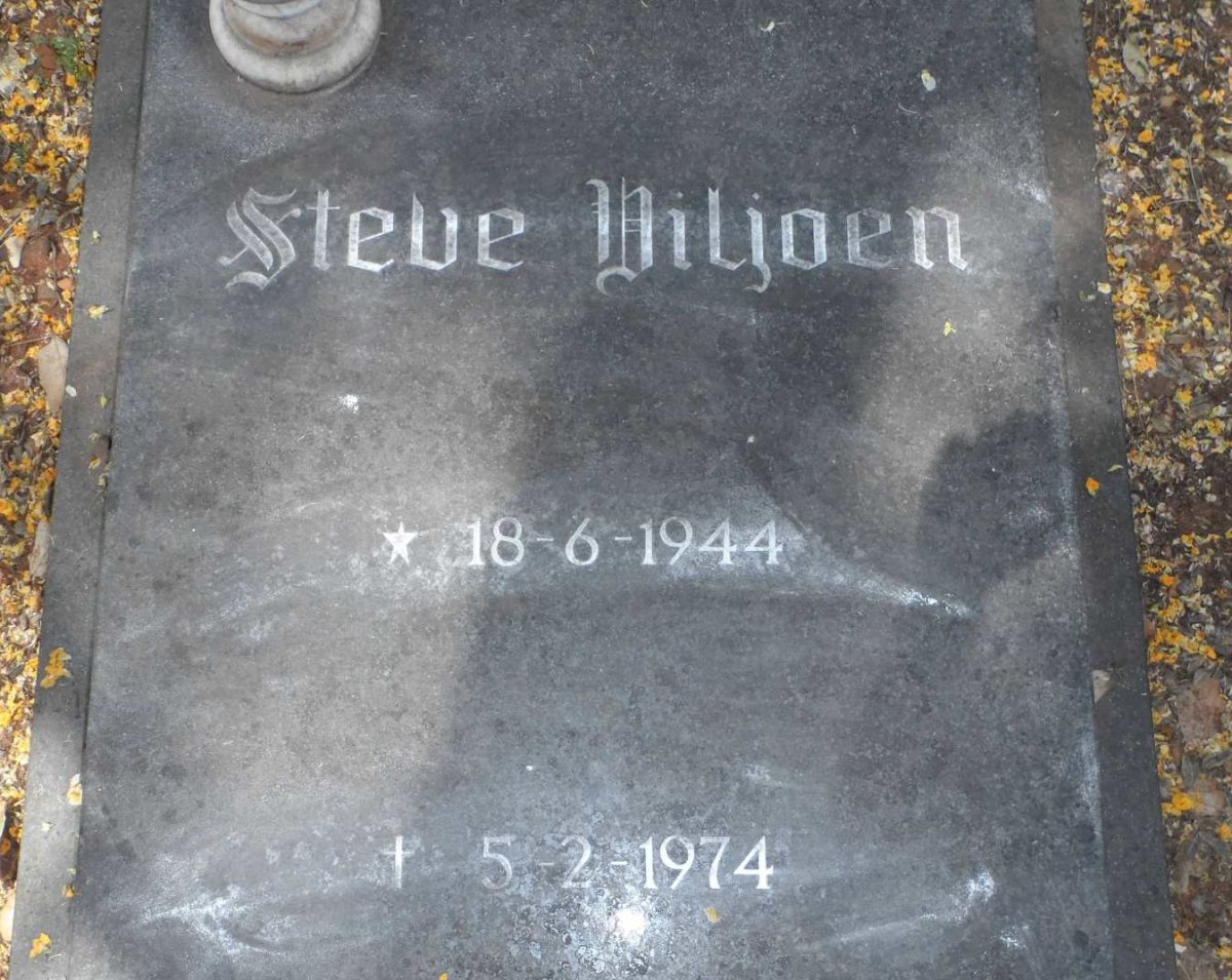 VILJOEN Steve 1944-1974