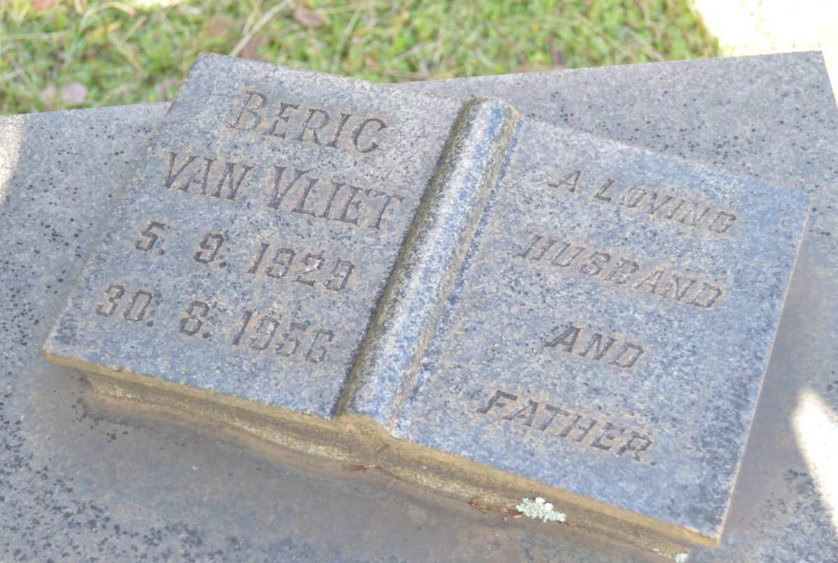 VLIET Beric, van 1929-1956