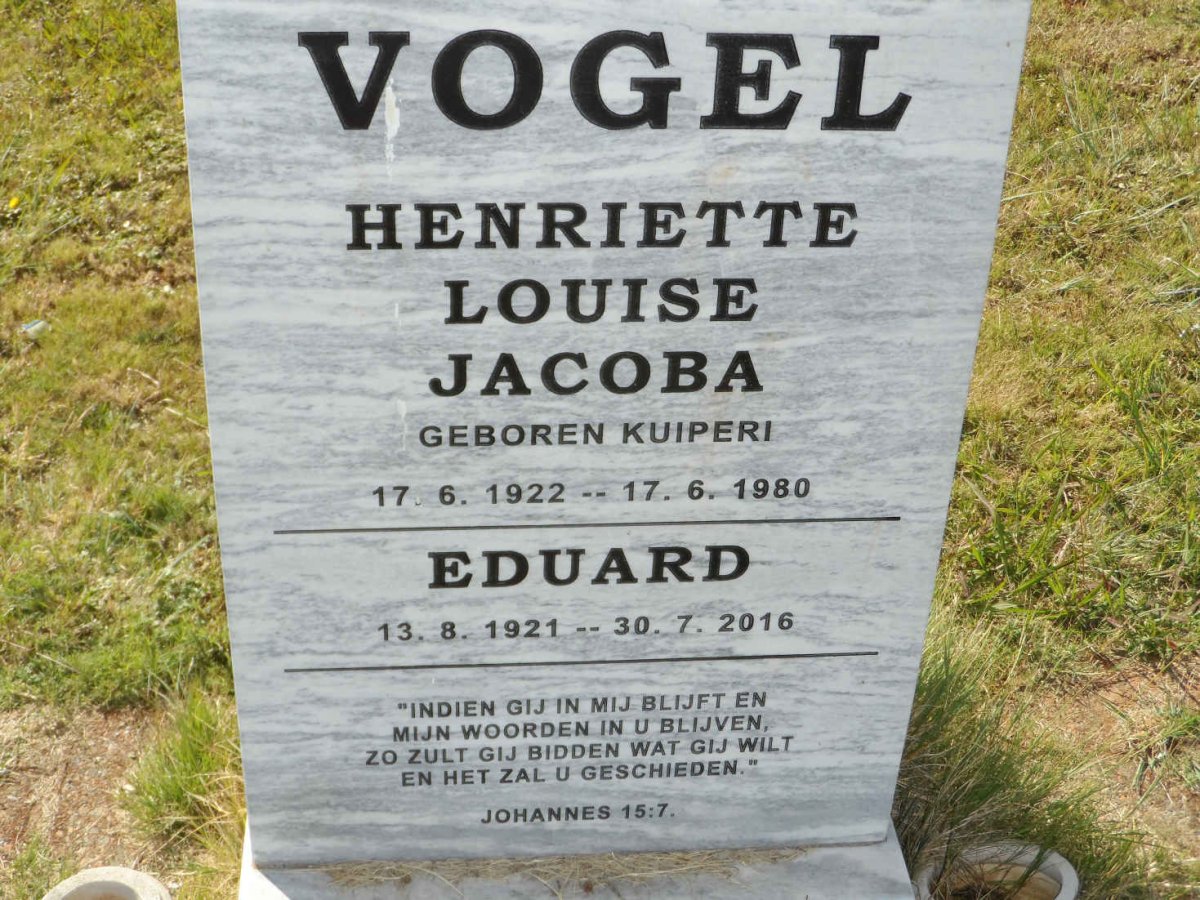 VOGEL Eduard 1921-2016 &amp; Henriette Louise Jacoba KUIPERI 1922-1980