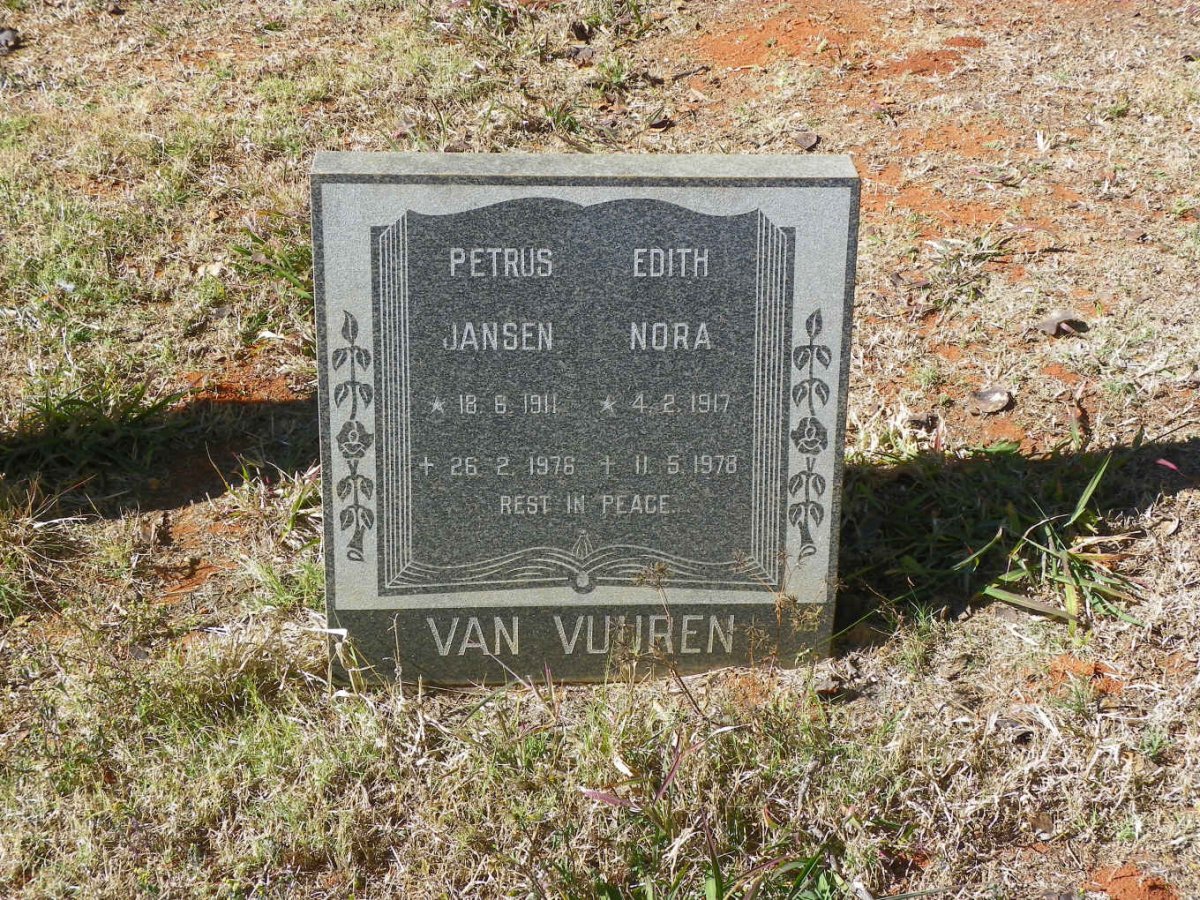 VUUREN Petrus Jansen, van 1911-1976 &amp; Edith Nora 1917-1978