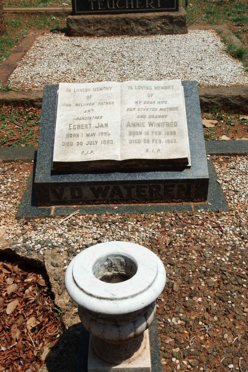 WATEREN Egbert Jan, v.d. 1893-1963 &amp; Annie Winifred 1898-1953