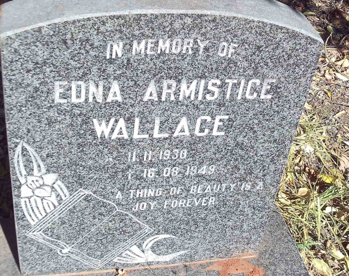 WALLACE Edna Armistice 1930-1949
