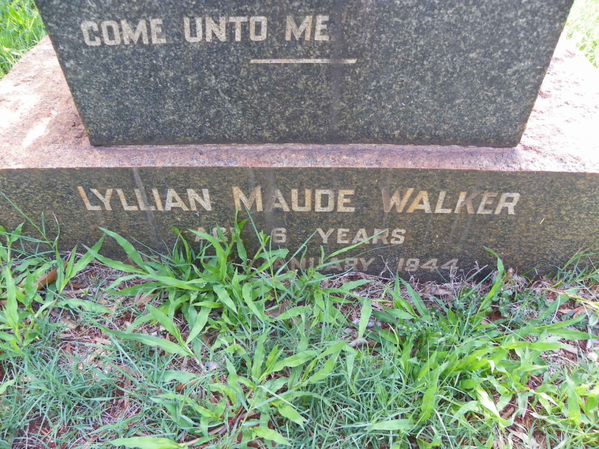 WALKER Lyllian Maude -1944