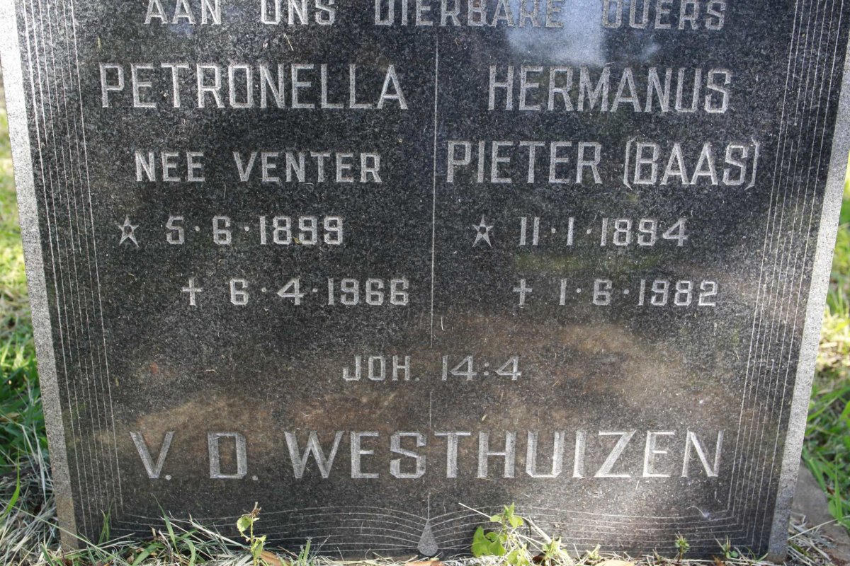 WESTHUIZEN Hermanus Pieter, v.d. 1894-1982 &amp; Petronella VENTER 1899-1966