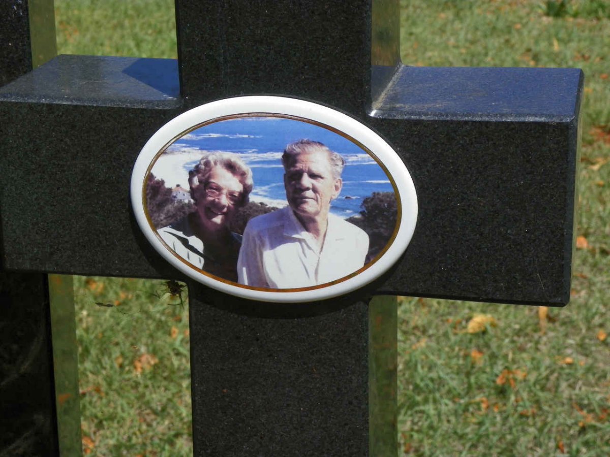 WESTHUIZEN Willem J.Z., van der 1914-1987 &amp; Catharina Cornelia 1916-2011