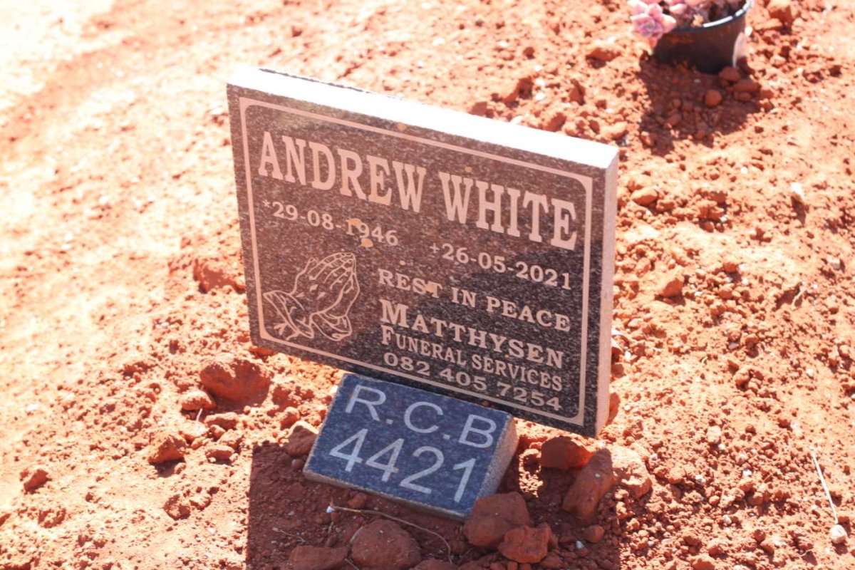 WHITE Andrew 1946-2021