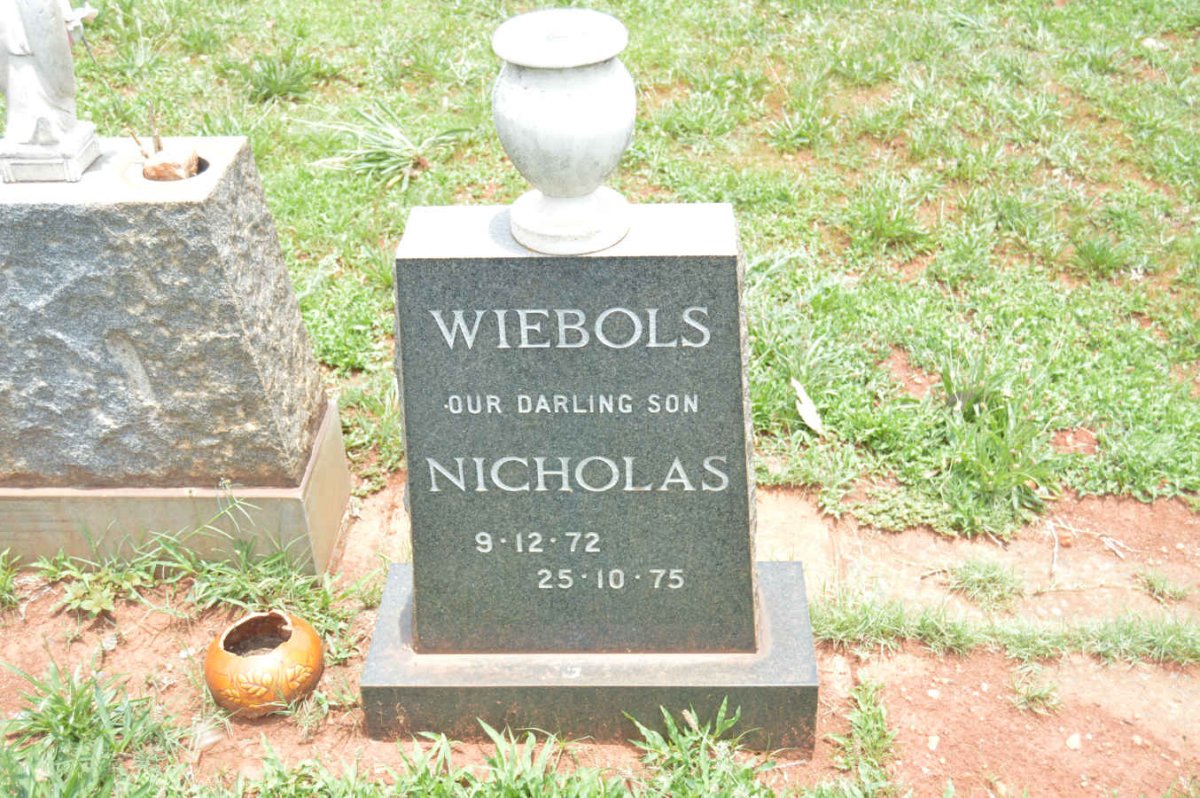 WIEBOLS Nicholas 1972-1975