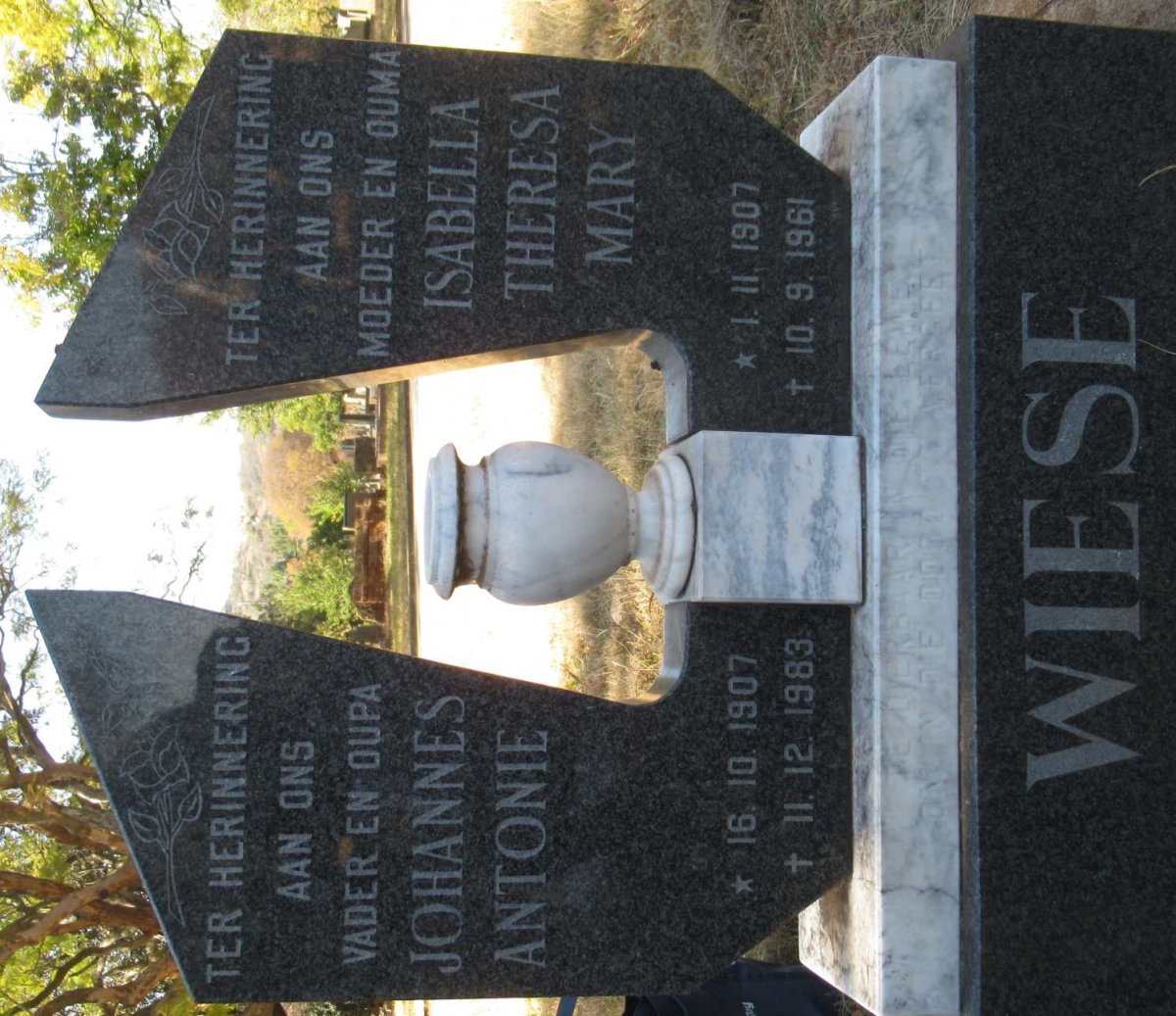 WIESE Johannes Antonie 1907-1983 &amp; Isabella Theresa Mary 1907-1961