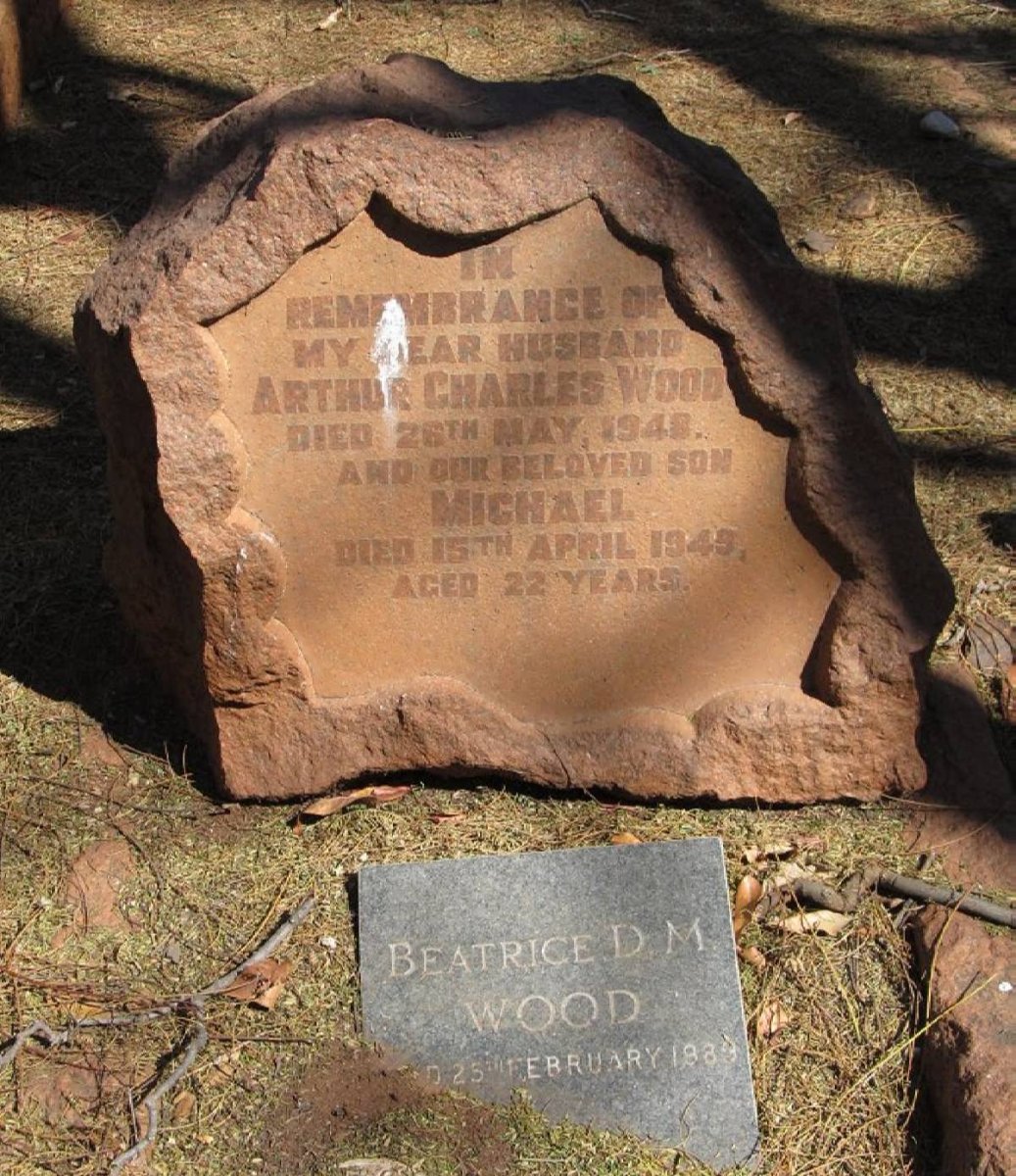 WOOD Arthur Charles -1949 &amp; Beatrice D.M. -1989 :: Michael -1949