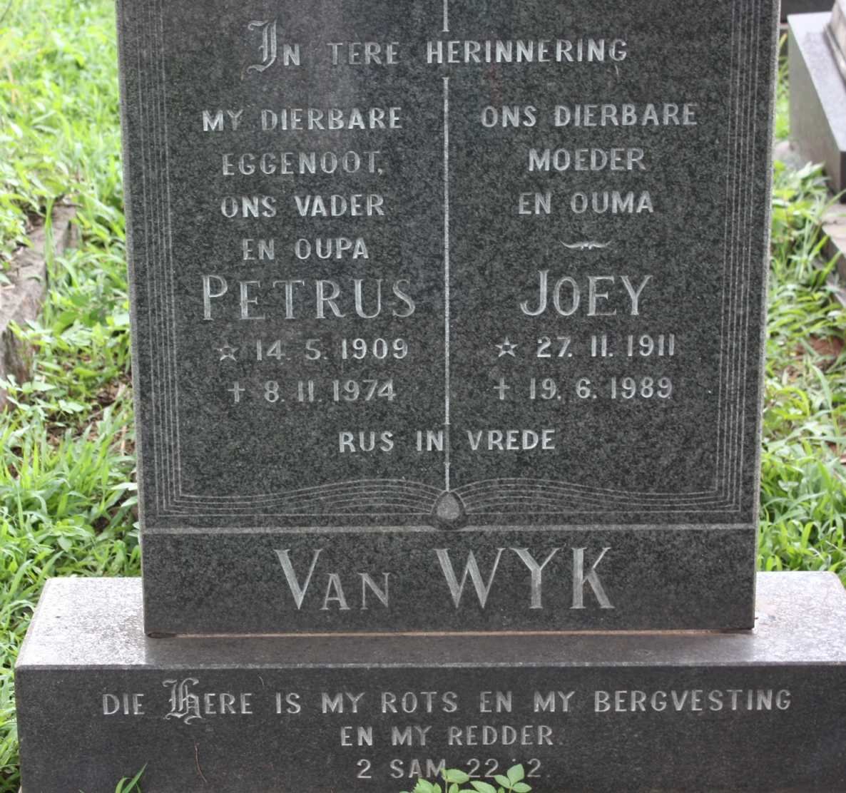 WYK Petrus, van 1909-1974 &amp; Joey 1911-1989