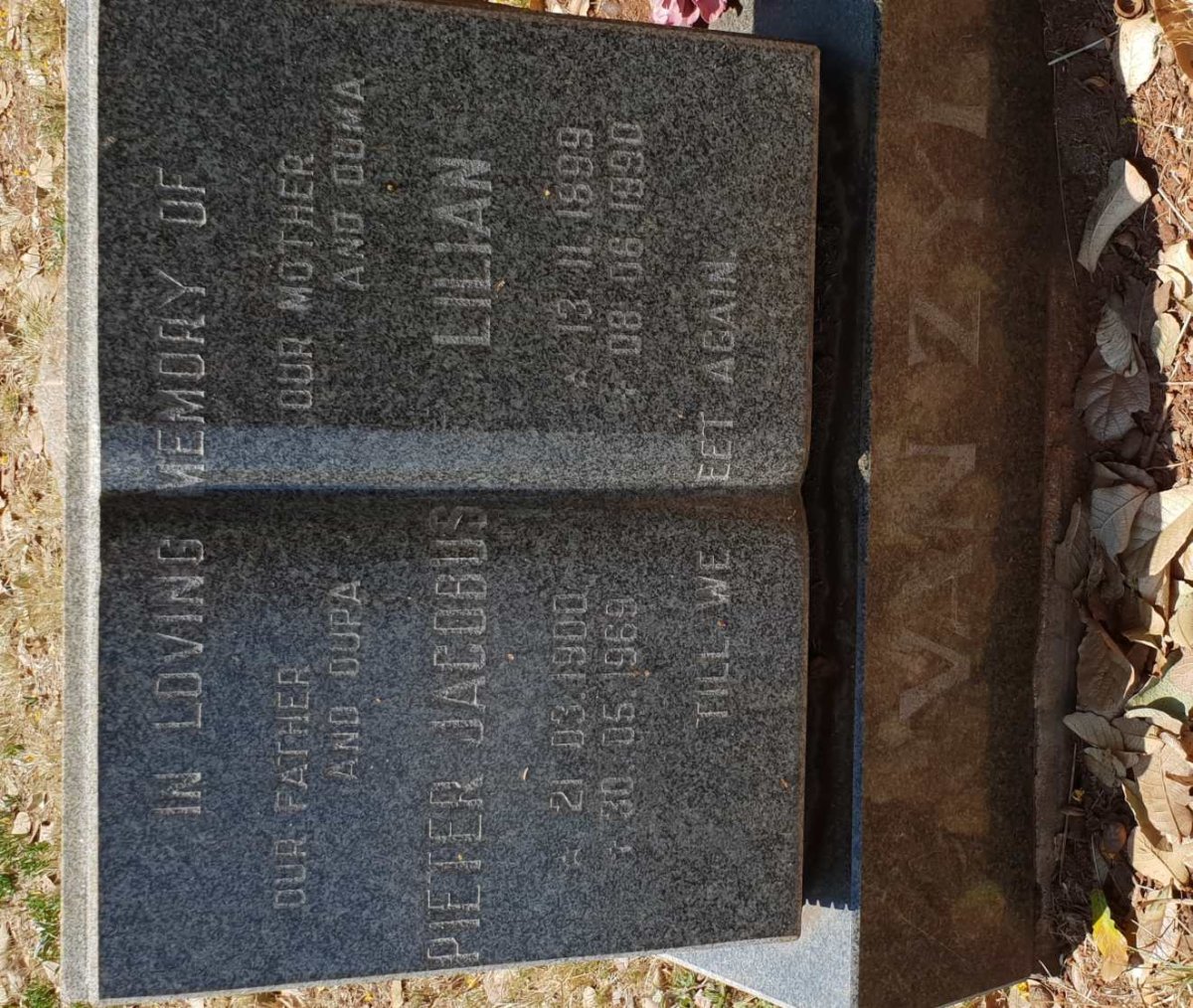ZYL Pieter Jacobus, van 1900-1969 &amp; Lilian 1899-1990