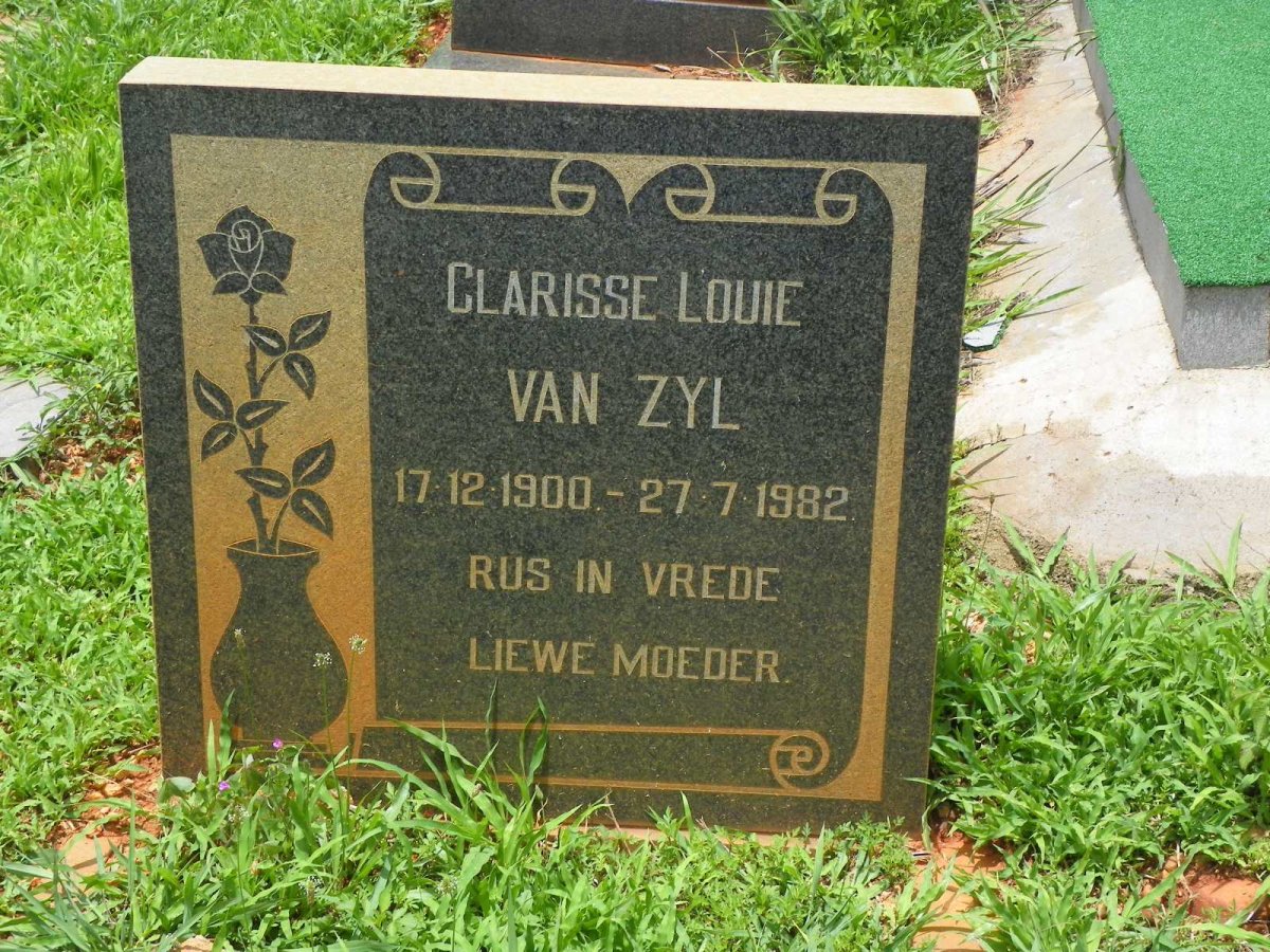ZYL Clarisse Louie, van 1900-1982