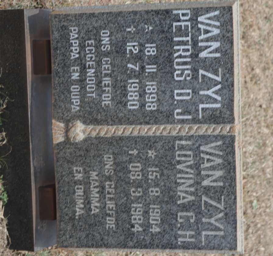ZYL Petrus D.J., van 1898-1980 &amp; Lovina C.H. 1904-1984
