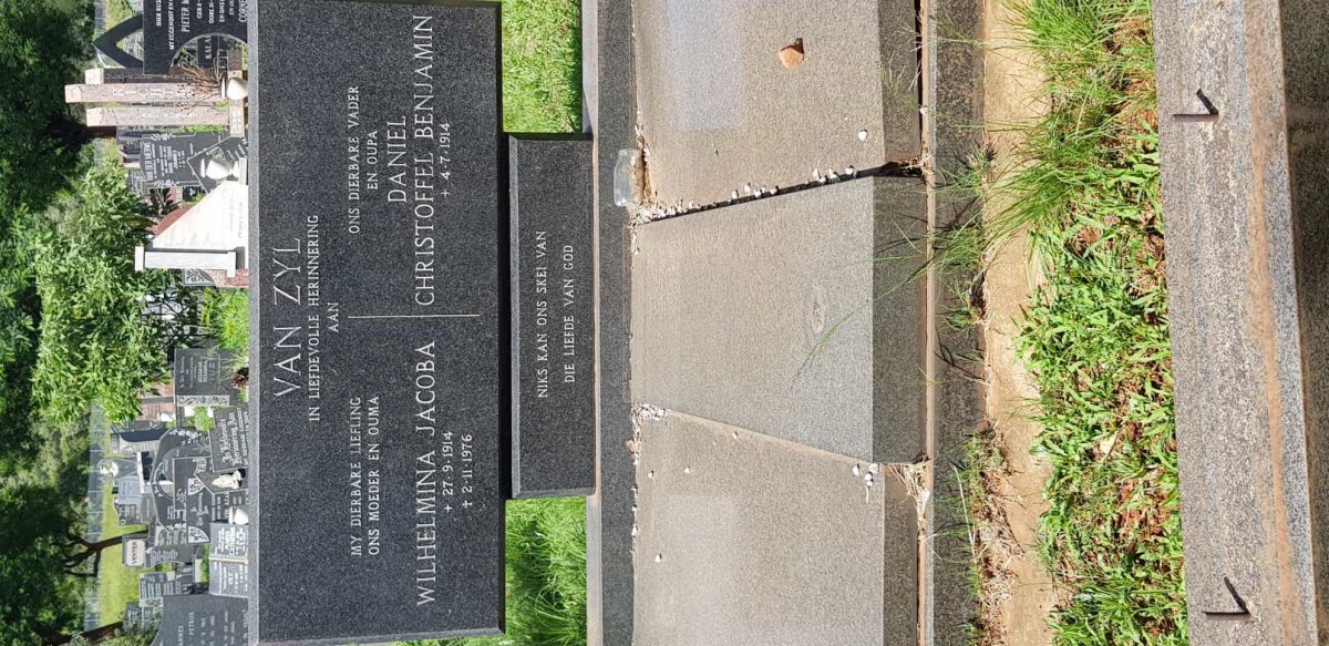 ZYL Daniel Christoffel Benjamin, van 1914- &amp; Wilhelmina Jacoba 1914-1976