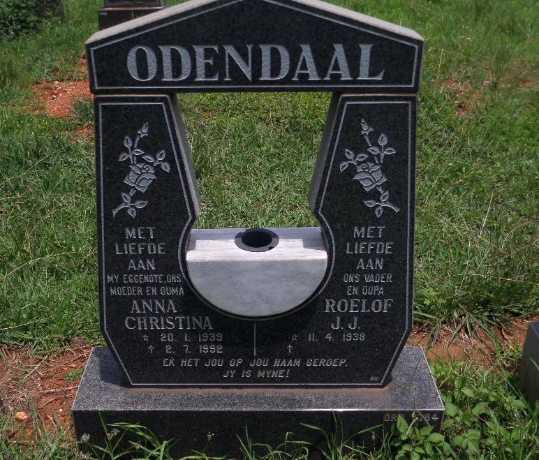 ODENDAAL Roelof J.J. 1938- &amp; Anna Christina 1939-1992