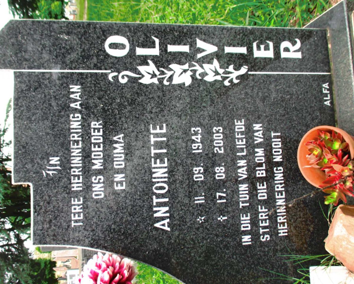 OLIVIER Antoinette 1943-2003