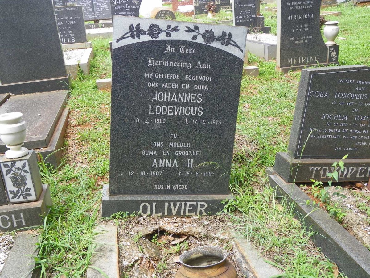 OLIVIER Johannes Lodewicus 1903-1975 &amp; Anna H. 1907-1992