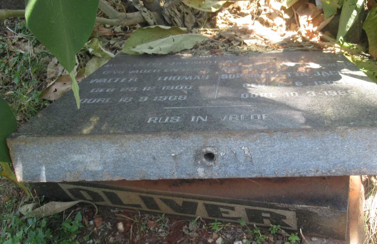 OLIVER Walter Thomas 1900-1968 &amp; Susanna Aletta Jacoba 1904-1985