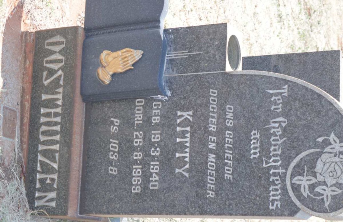 OOSTHUIZEN Kitty 1940-1969