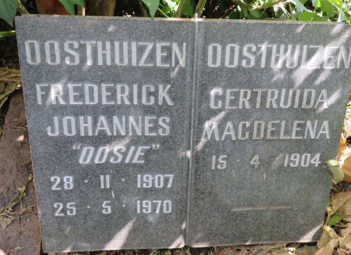 OOSTHUIZEN Frederick Johannes 1907-1970 &amp; Gertruida Magdelena 1904-