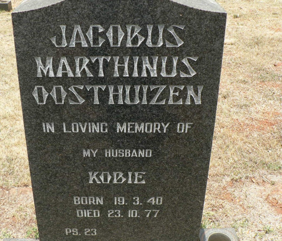 OOSTHUIZEN Jacobus Marthinus 1940-1977