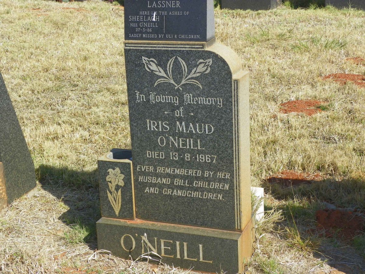 O'NEILL Iris Maud -1967 :: LASSNER Sheelagh nee O'NEILL -1986 