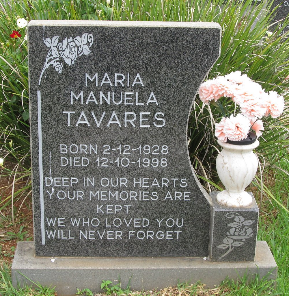 TAVARES Maria Manuela 1928-1998
