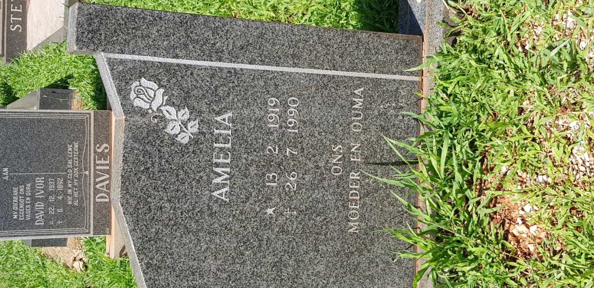 THEART Amelia 1919-1990