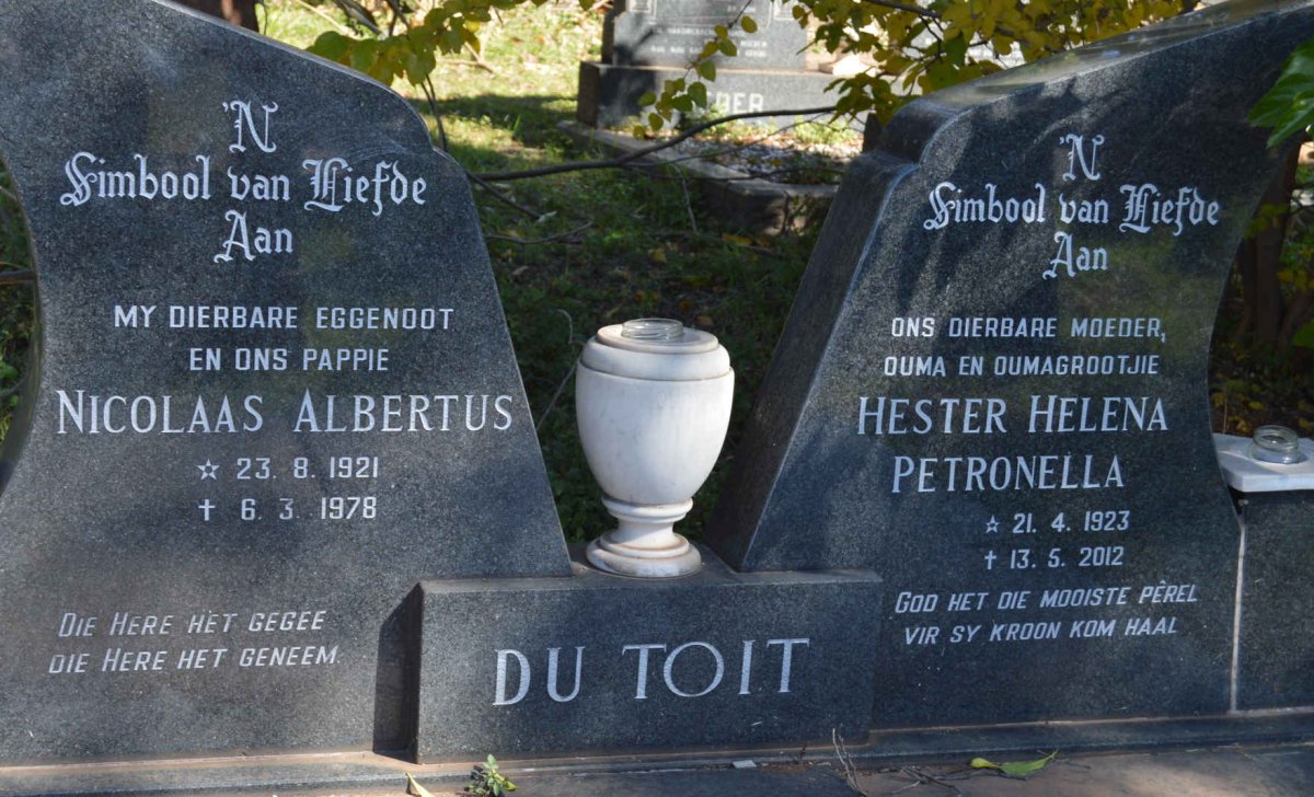 TOIT Nicolaas Albertus, du 1921-1978 &amp; Hester Helena Petronella 1923-2012
