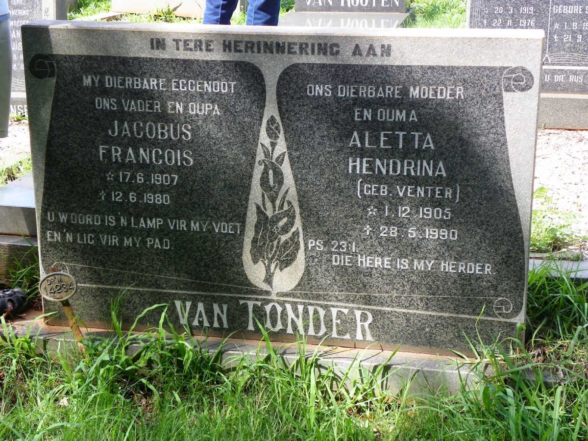 TONDER Jacobus Francois, van 1907-1980 &amp; Aletta Hendrina VENTER 1905-1990