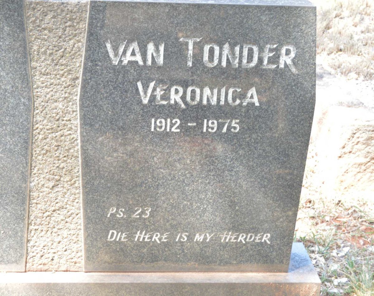 TONDER Veronica, van 1912-1975
