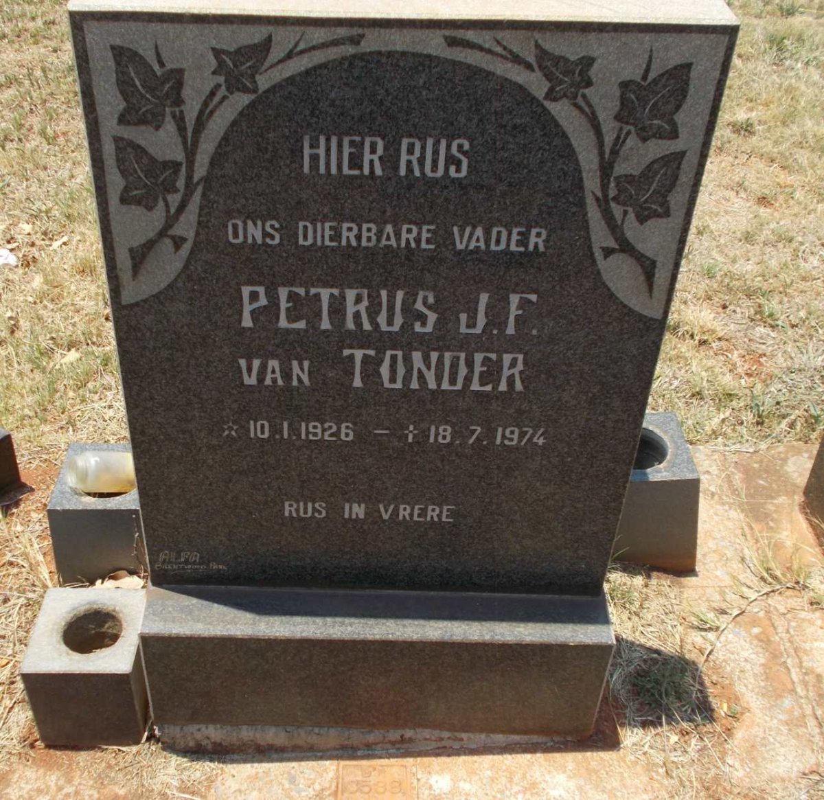 TONDER Petrus J.F., van 1926-1974