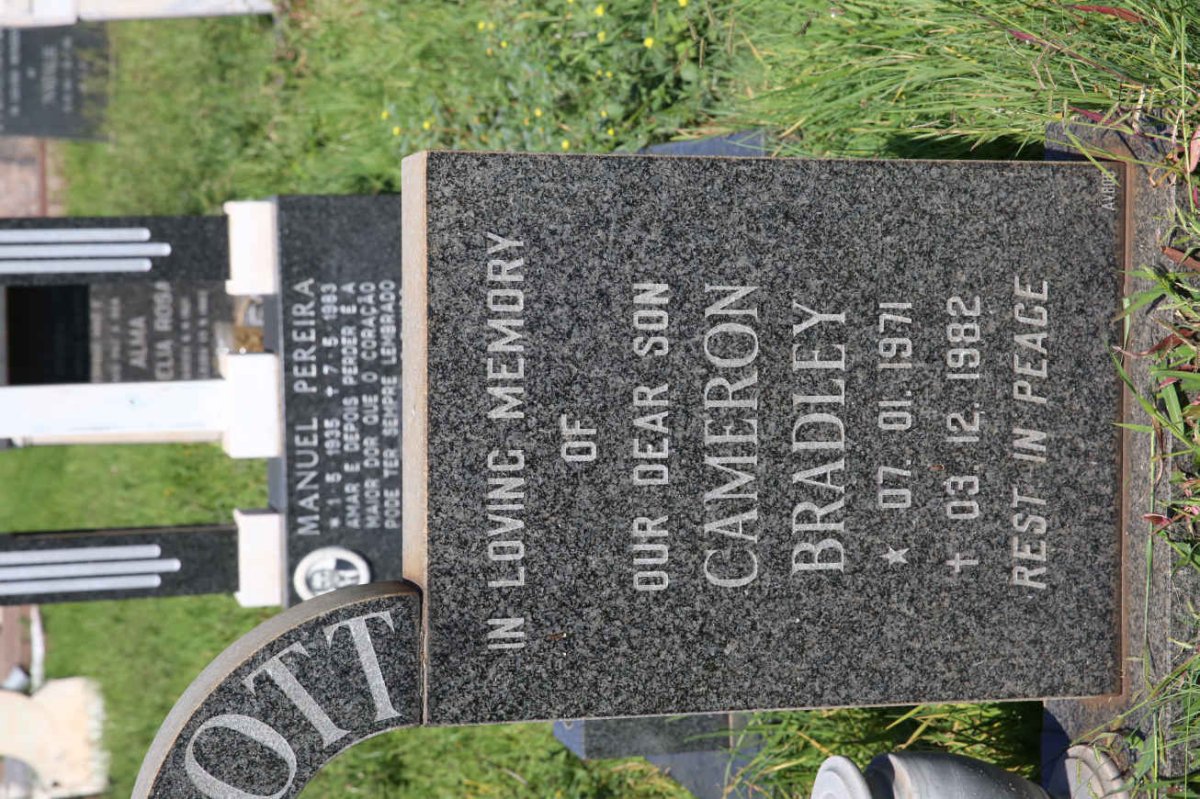 TRUSCOTT Cameron Bradley 1971-1982