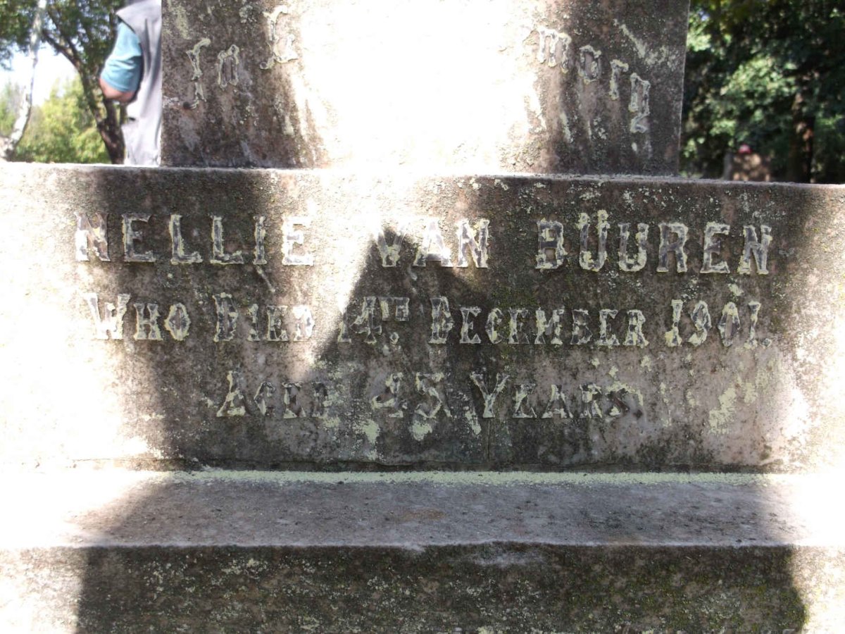 BUUREN Nellie, van -1907