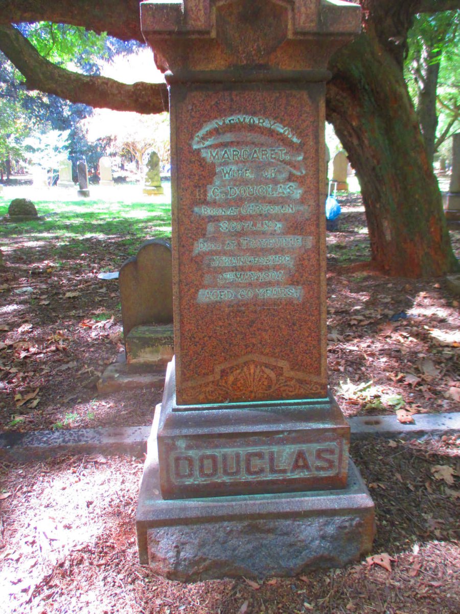 DOUGLAS Robert Girvan -1934 & Margaret -1904_2