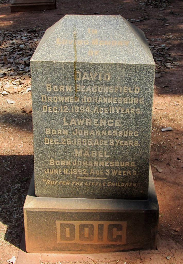 DOIG David -1894 :: DOIG Lawrence -1895 :: DOIG Mabel -1892