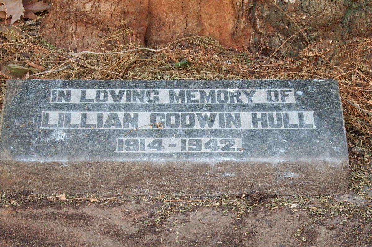 HULL Lillian Godwin 1914-1942