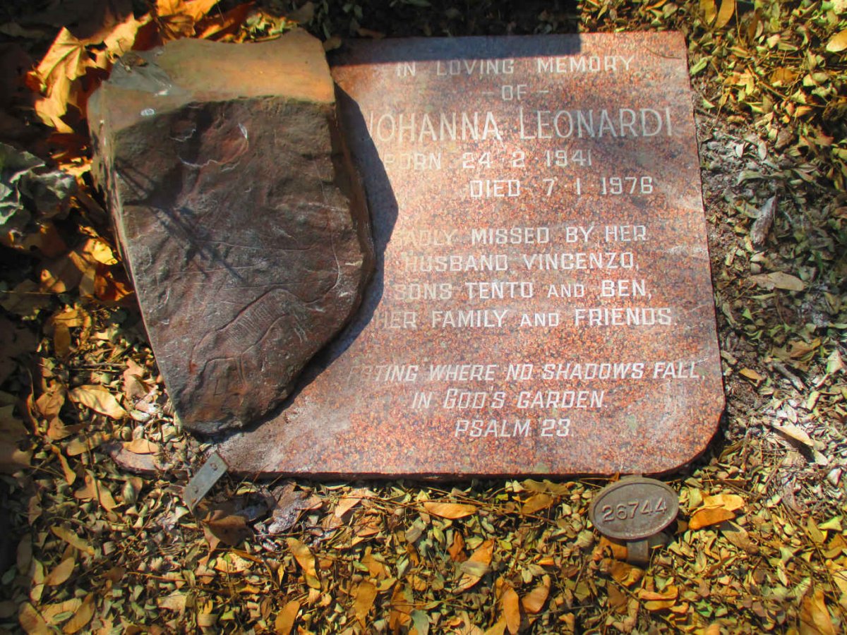 LEONARDI Johanna 1941-1976