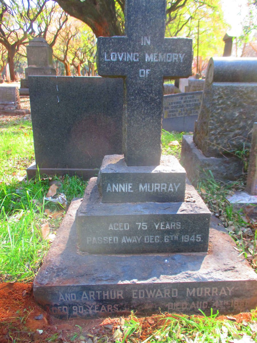 MURRAY Arthur Edward  -1961 &amp; Annie  -1945