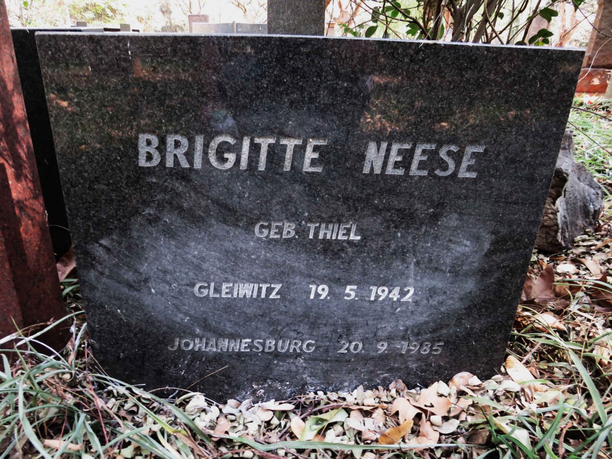 NEESE Brigitte nee THIEL 1942-1985