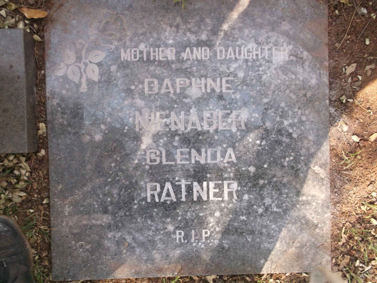 NIENABER Daphne :: RATNER Glenda