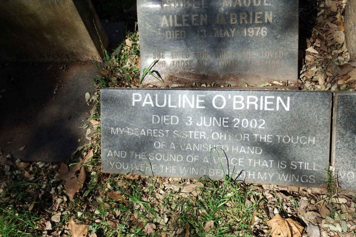 O’BRIEN Pauline -2002