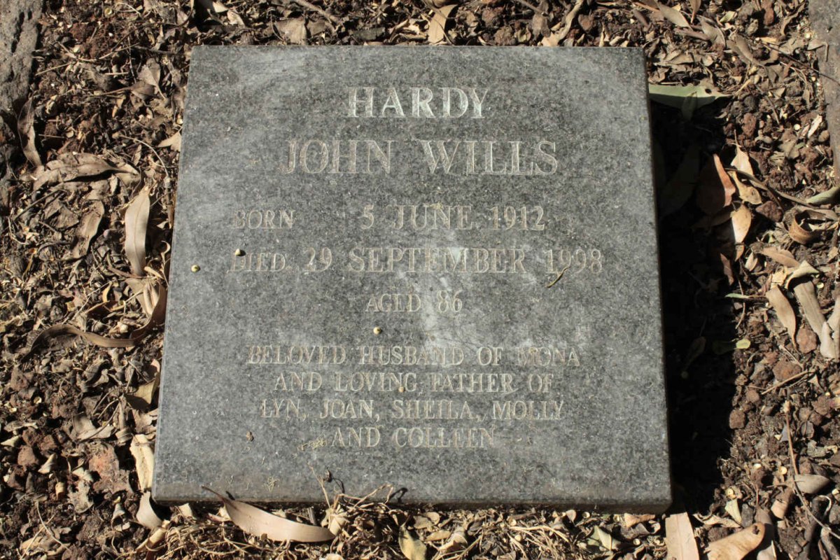 PLESSIS Johannes Jacobus, du -1941 & Johanna Jacoba -1972 :: HARDY John Wills 1912-1998 & Mona 1918-1980_3