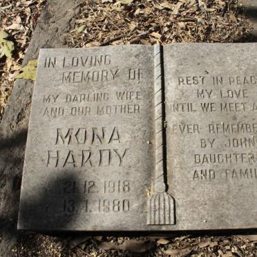 PLESSIS Johannes Jacobus, du -1941 & Johanna Jacoba -1972 :: HARDY John Wills 1912-1998 & Mona 1918-1980_4