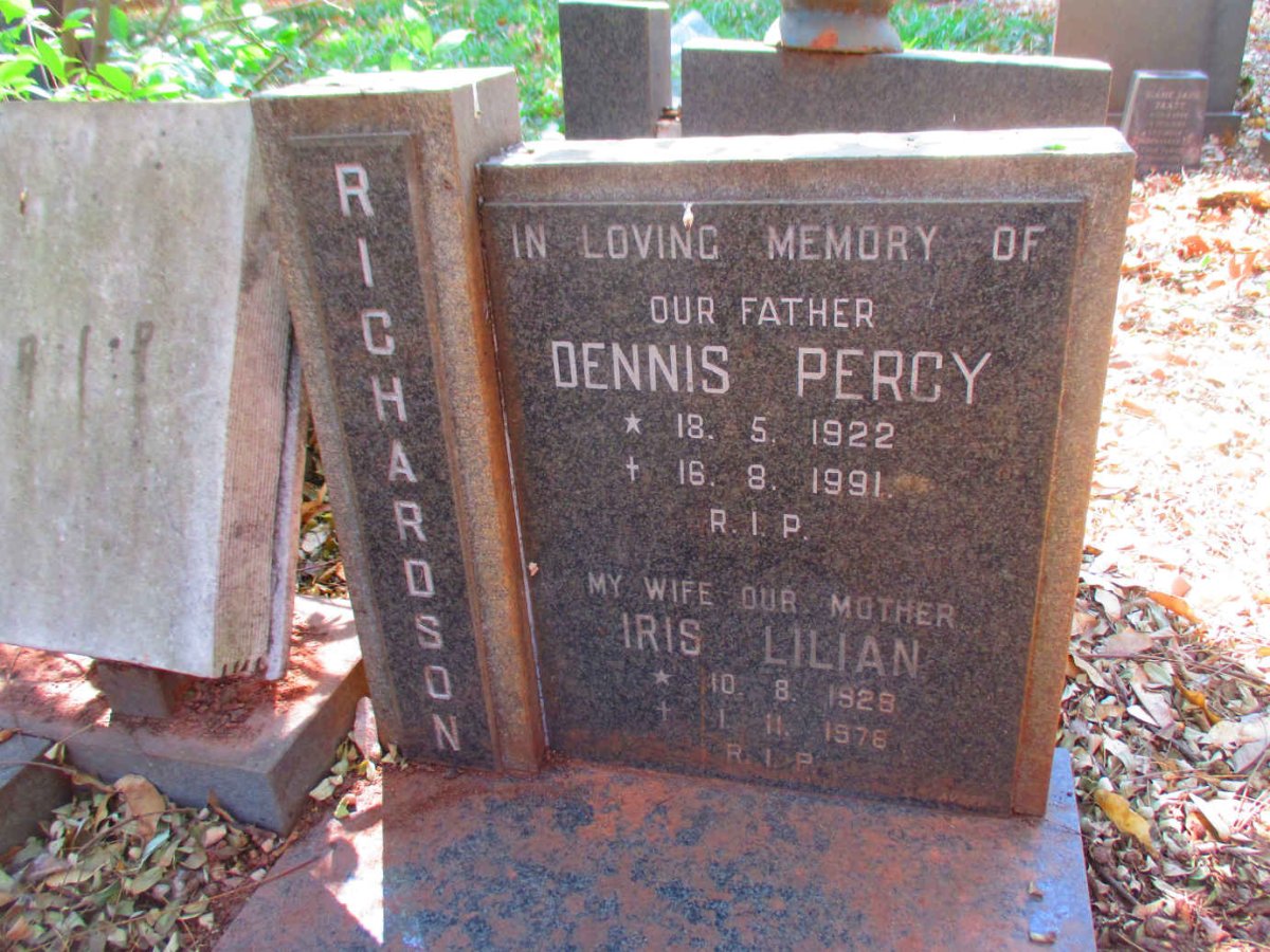 RICHARDSON Dennis Percy 1922-1991 & Iris Lilian 1928-1976