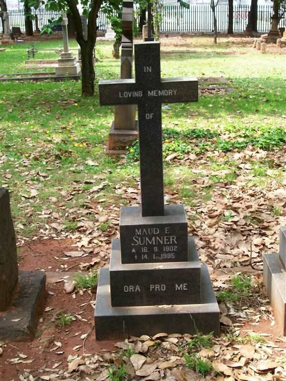 SUMNER Maud E. 1902-1985